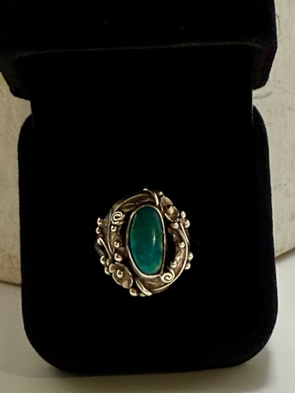 Vintage Handmade Navajo Sterling Silver Genuine Turquoise Feather Statement Ring
